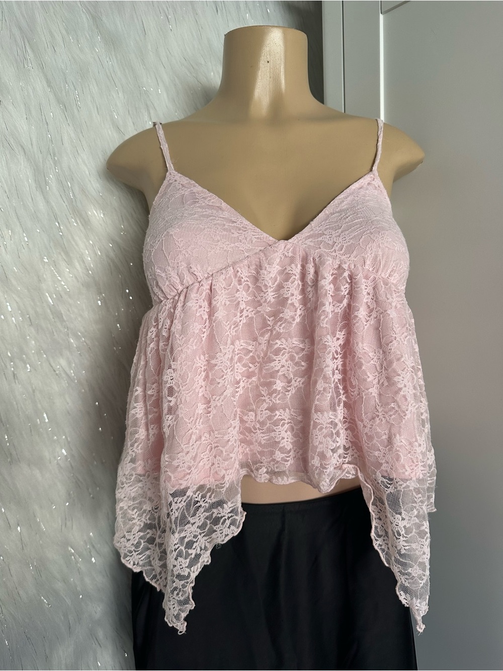 Lace Handkerchief Hem Camisole Tank Top - Pink